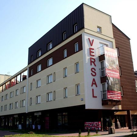 Versal Airport Modlin Nowy Dwór Mazowiecki Exteriér fotografie