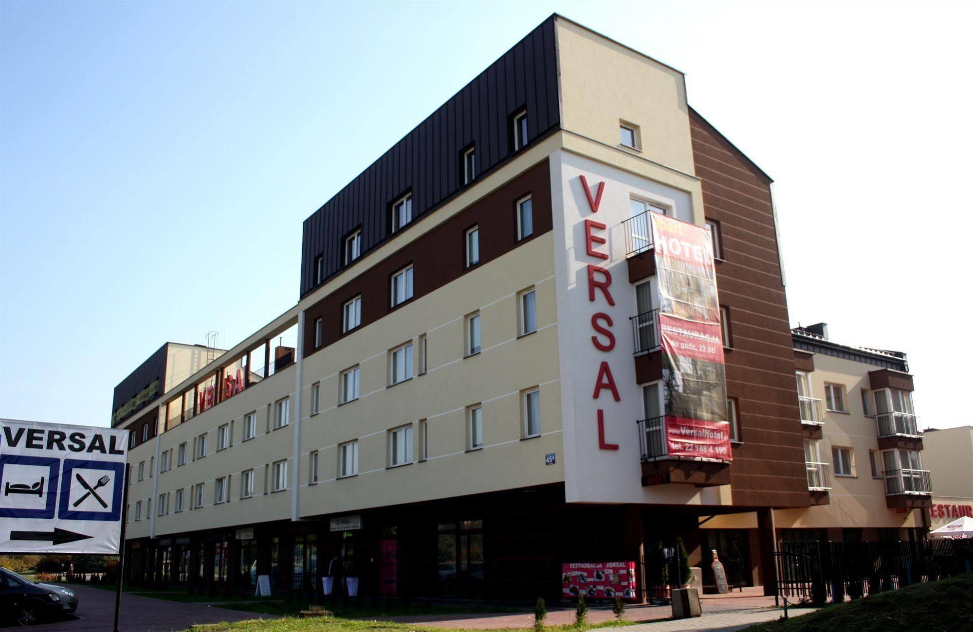 Versal Airport Modlin Nowy Dwór Mazowiecki Exteriér fotografie